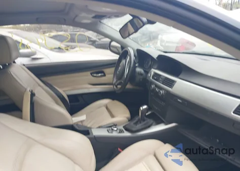 2011 BMW 328I xDrive z USA, uszkodzony, nr VIN WBAKF5C59BE586471